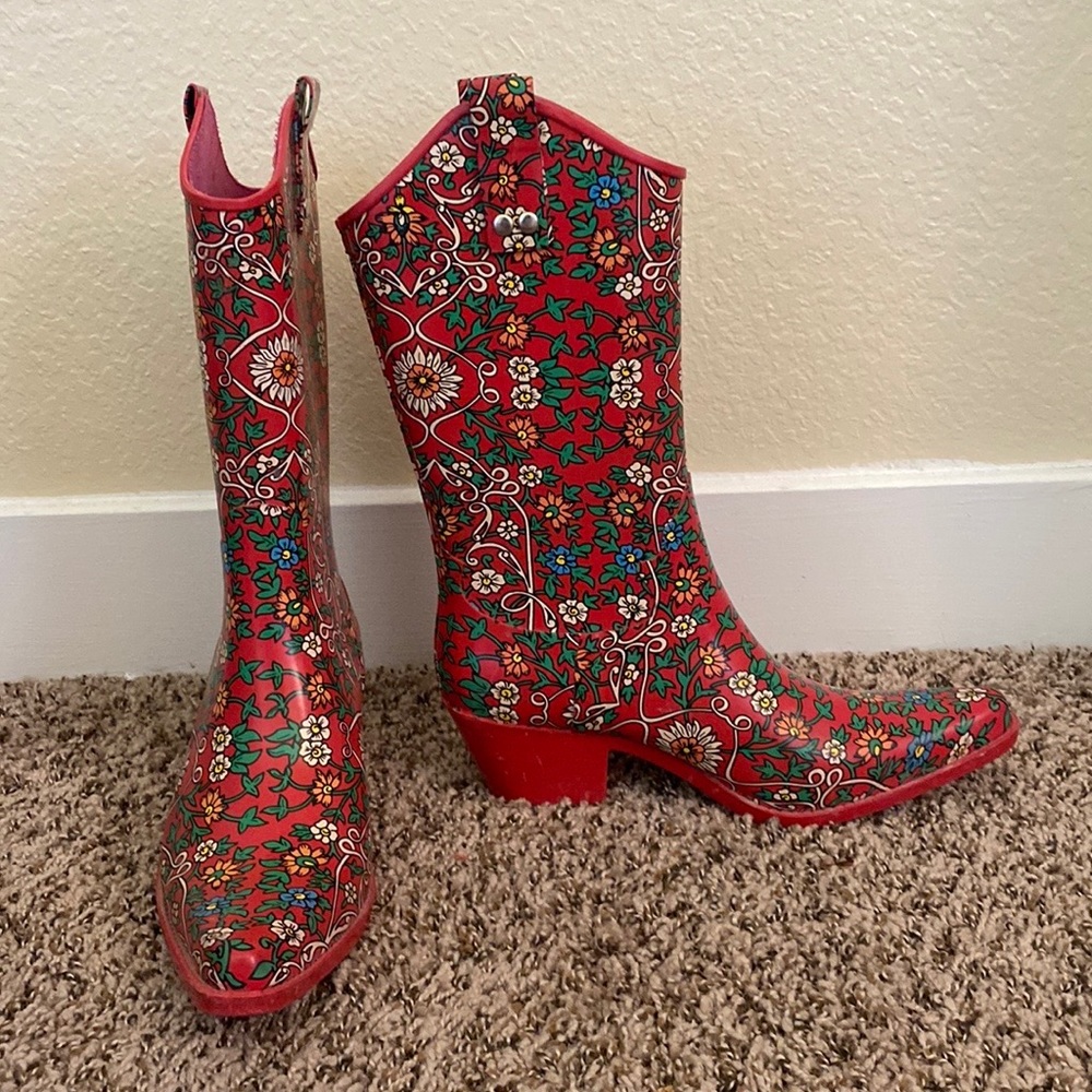 Red floral-patterned cowboy rain boots
